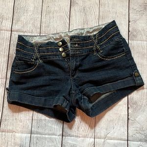 Boom boom Jean shorts